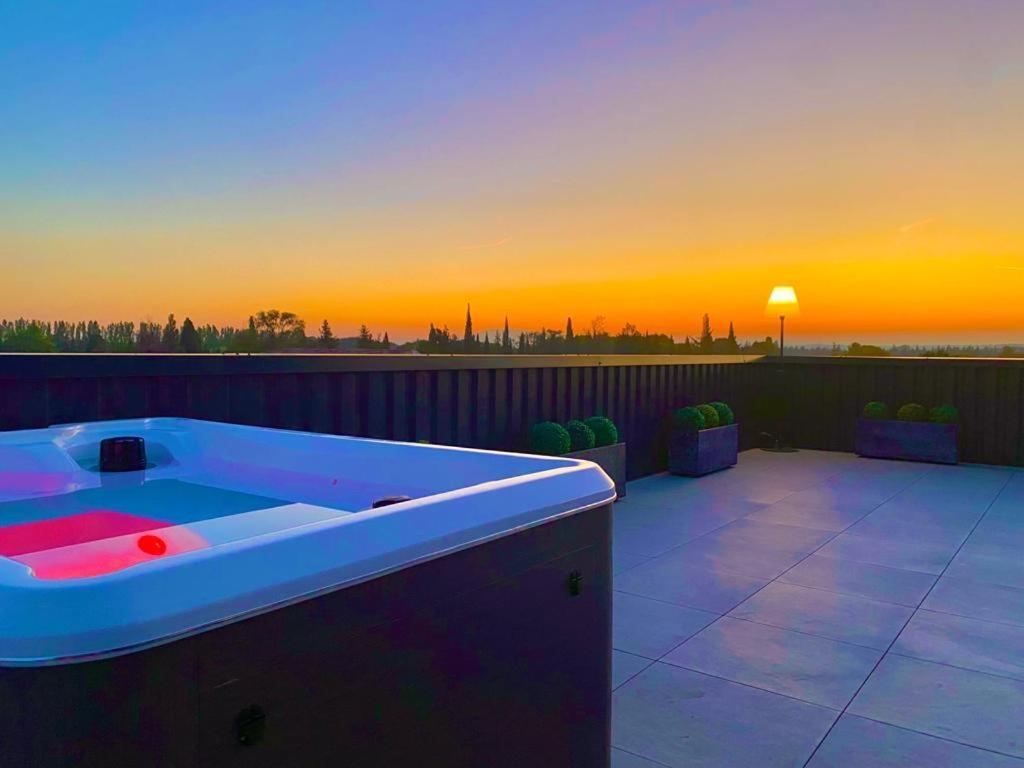 Remy De Provence Roof Avec Jacuzzi Apartment Saint-Remy-de-Provence